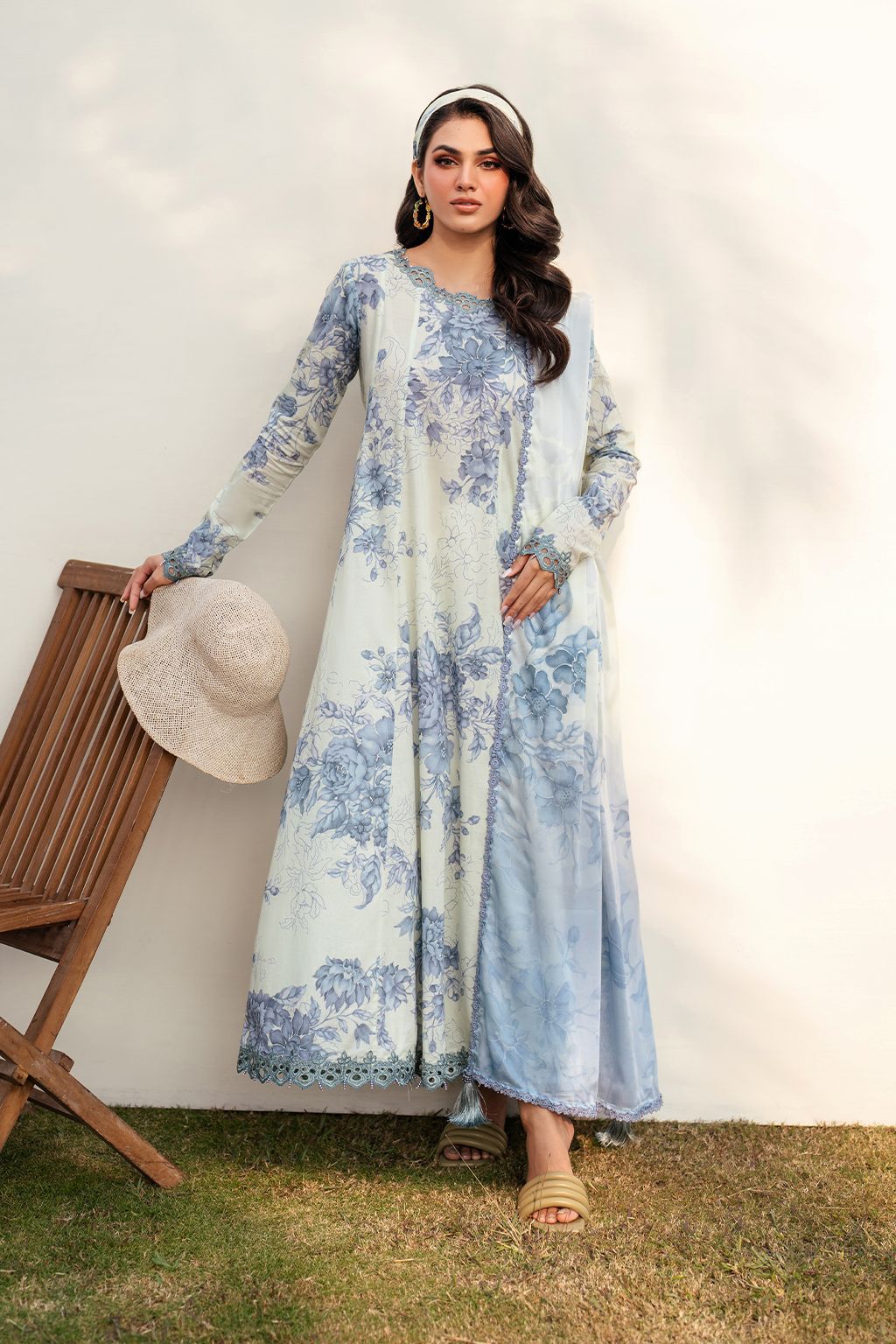 IZNIK 3pc Summer Eid Collection Code:PE001