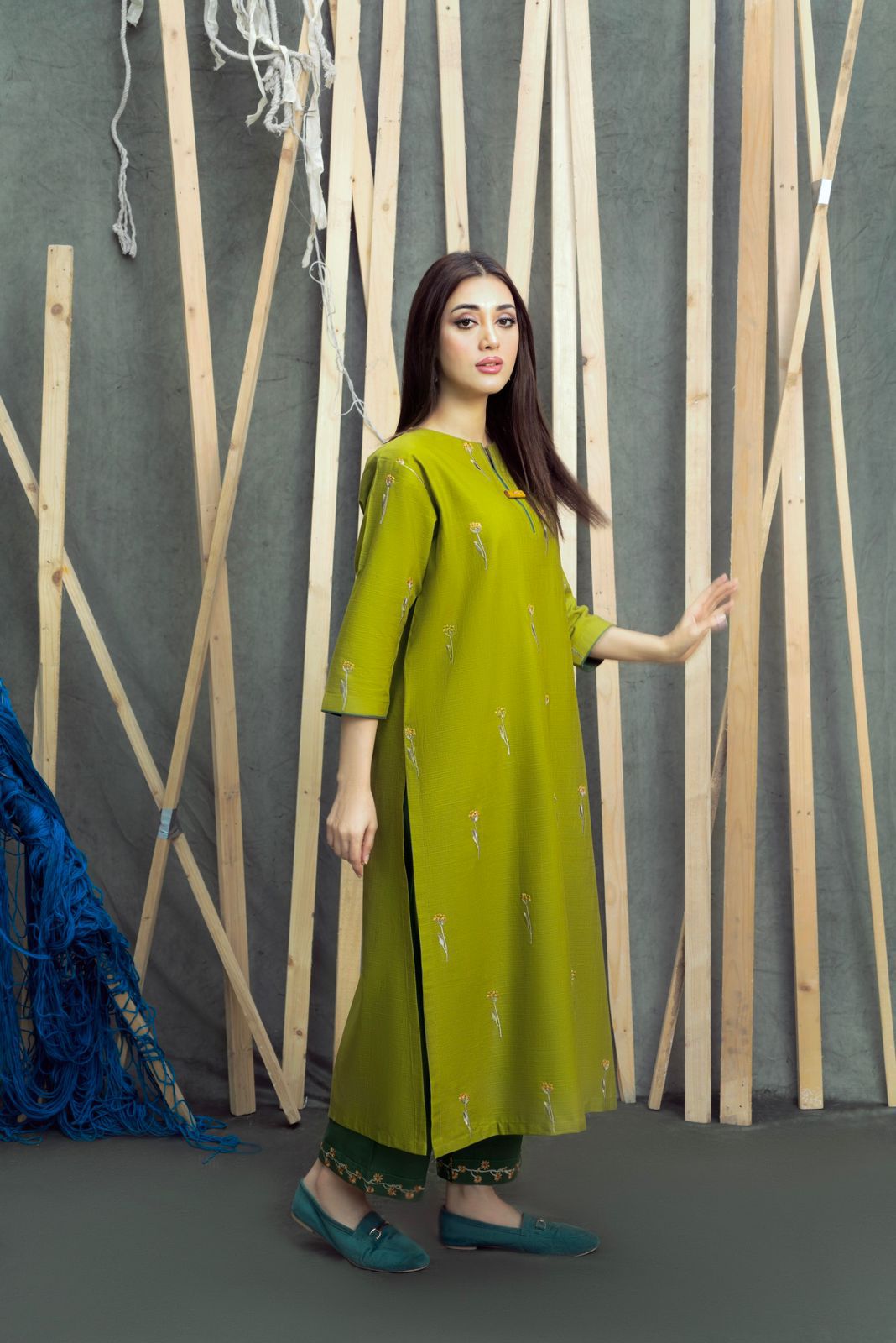 URGE 2pc Wedding Winter Collection&nbsp; Code:1060Az&nbsp;