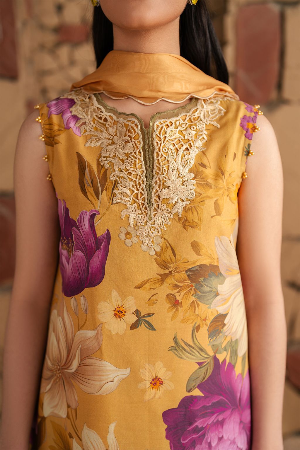 IZNIK 3pc Summer Eid Collection&nbsp; Code:PE001