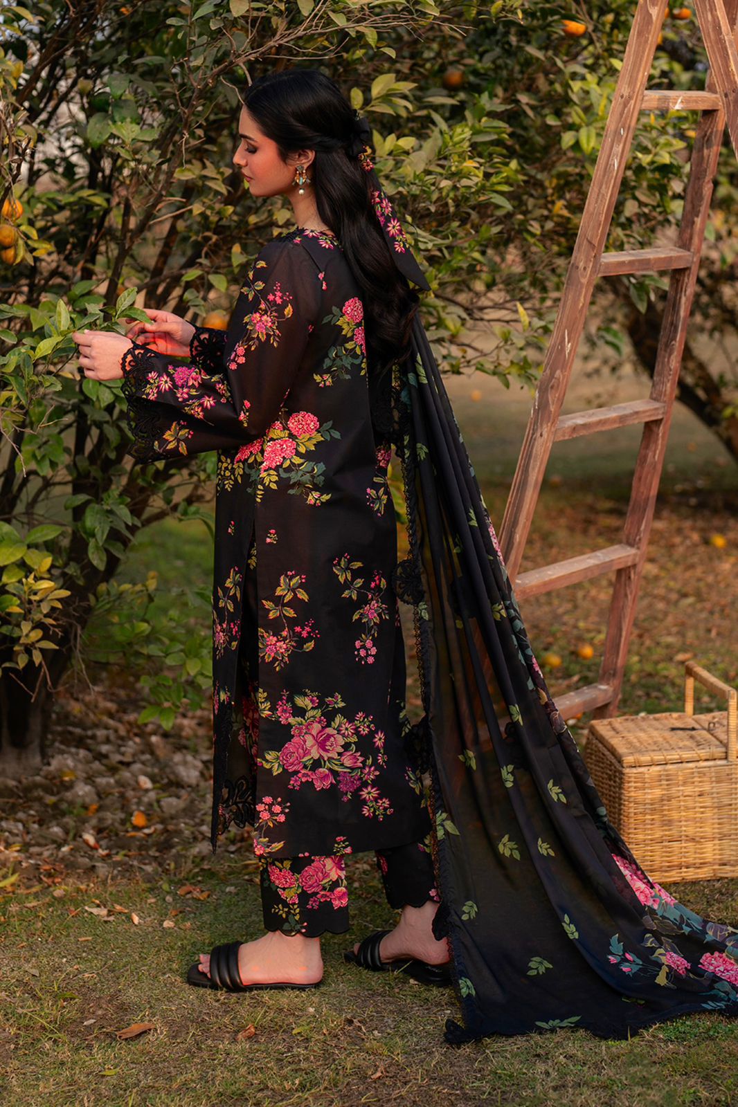 IZNIK 3pc Summer Eid Collection&nbsp; Code:PE001