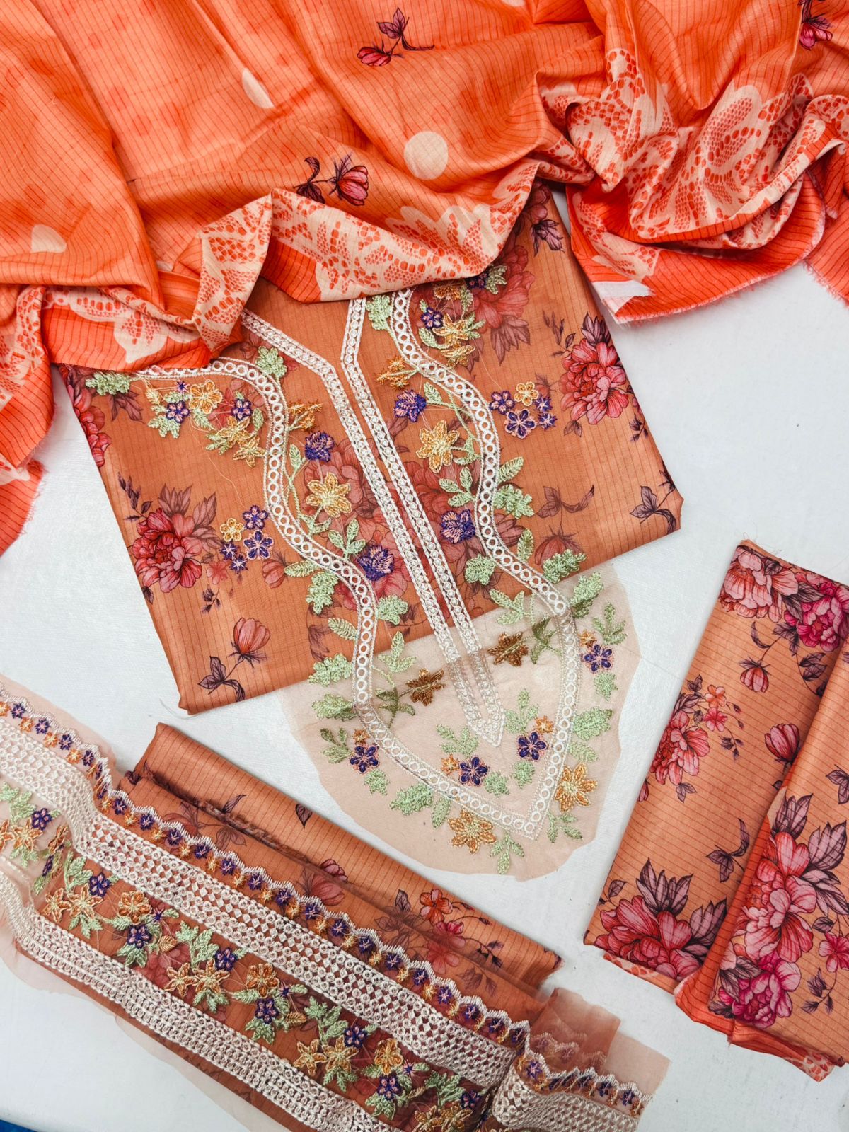 IZNIK 3pc Summer Eid Collection  Code:PE001