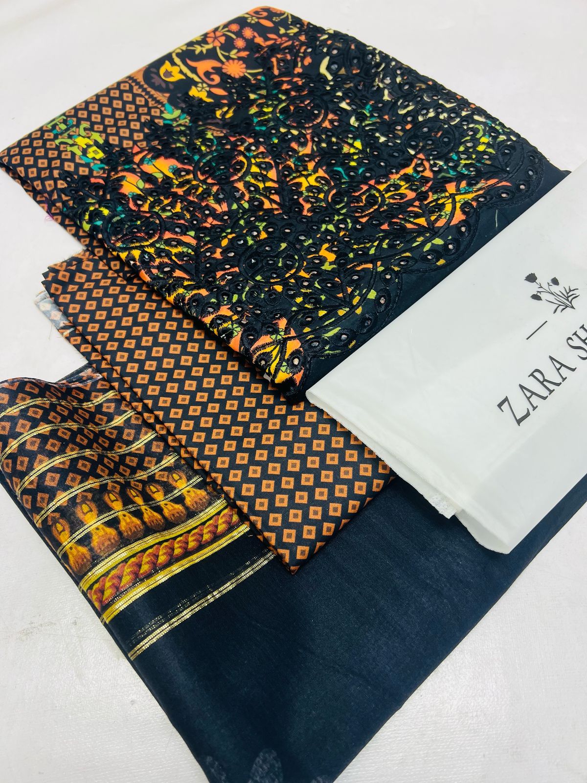 ZARA SHAHJAHAN  Hit Article 3Pc in Summer Collection